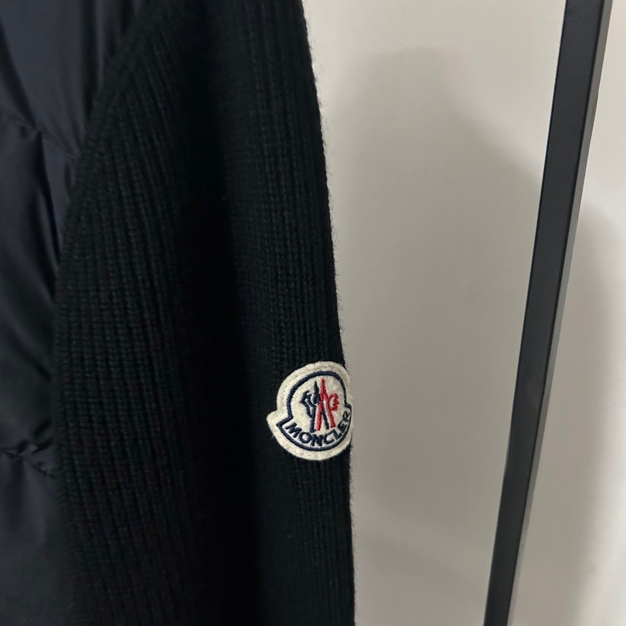 MONCLER★モンクレール★ハイブリッドニット★サイズM★ モンクレール MONCLER ハイブリッドダウンニット☆ブラック