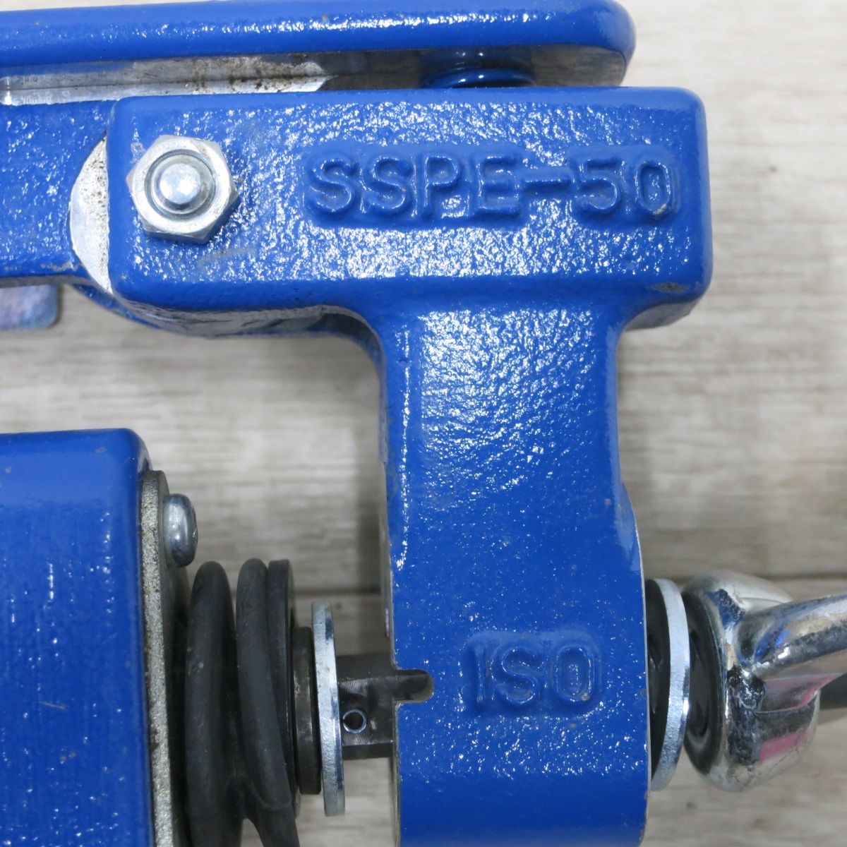 送料無料] ◇MCC PE スクレーパ SSPE-50 50ハンドル ケース付き 松阪 