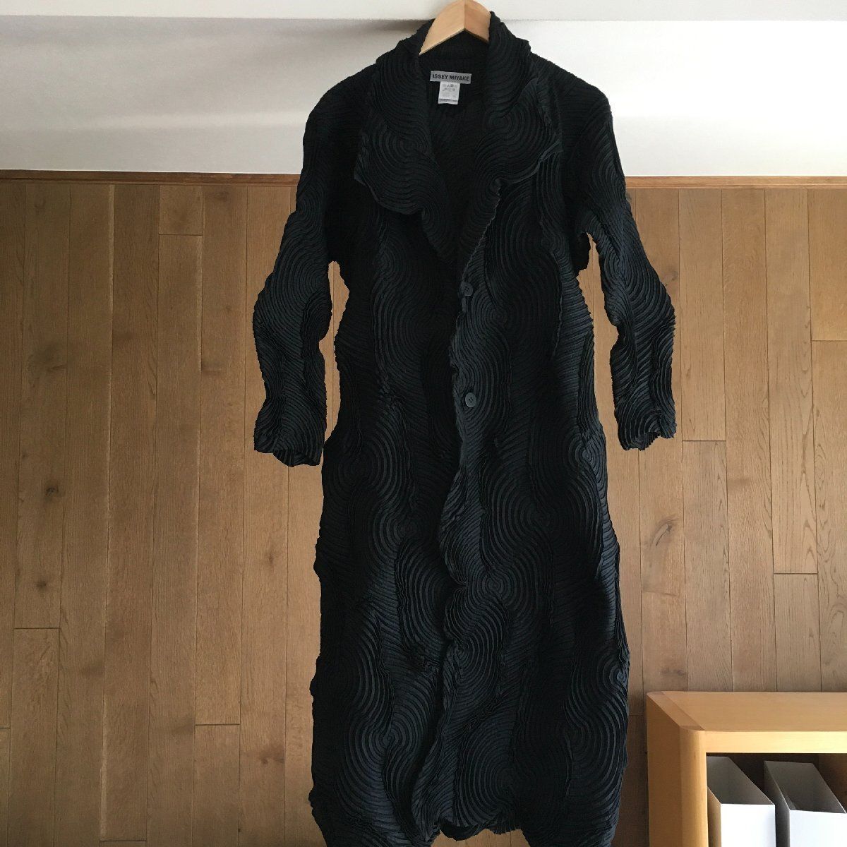 超美品　ISSEY MIYAKE　イッセイミヤケ　3Dスチーム　ジャケット イッセイミヤケISSEY MIYAKE 3Dスチームストレッチプリーツ
