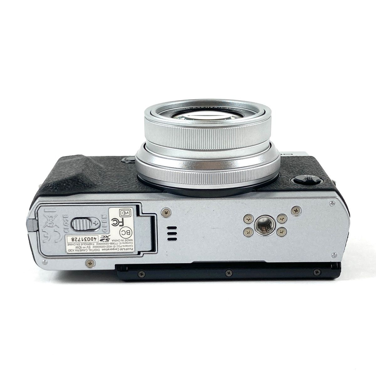 Fujifilm X30 シルバー　専用革ケース付き Fujifilm X30 シルバー 専用革ケース付き Fujifilm X30 シルバー 専用