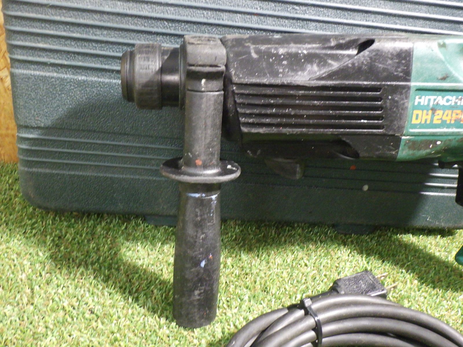 コンクリートや石材への穴あけなどに 日立 ハンマドリル DH24PB 品