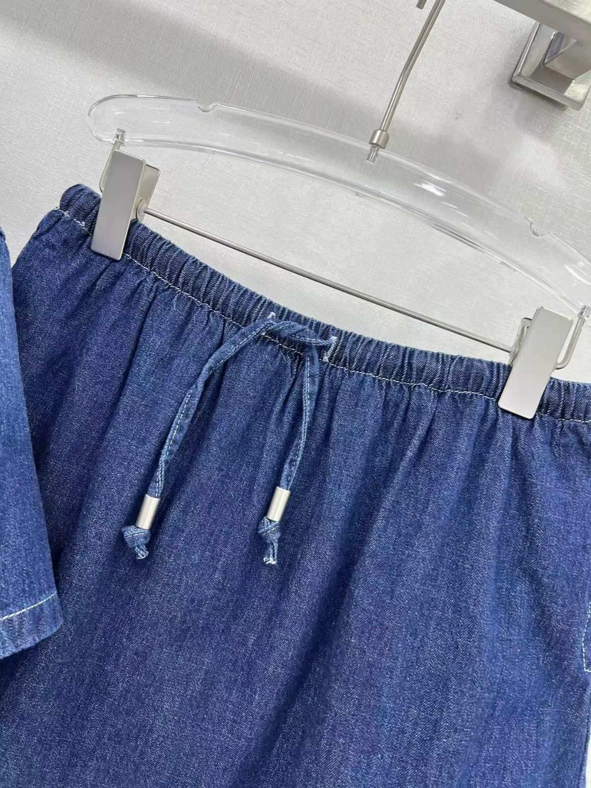 半袖トップス ショートスカート