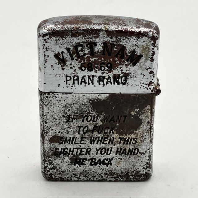 ベトナムZIPPO 騙し絵　70年代 ZIPPO ベトナム 1968年 人気の絵柄 だまし絵 ベトナムジッポー