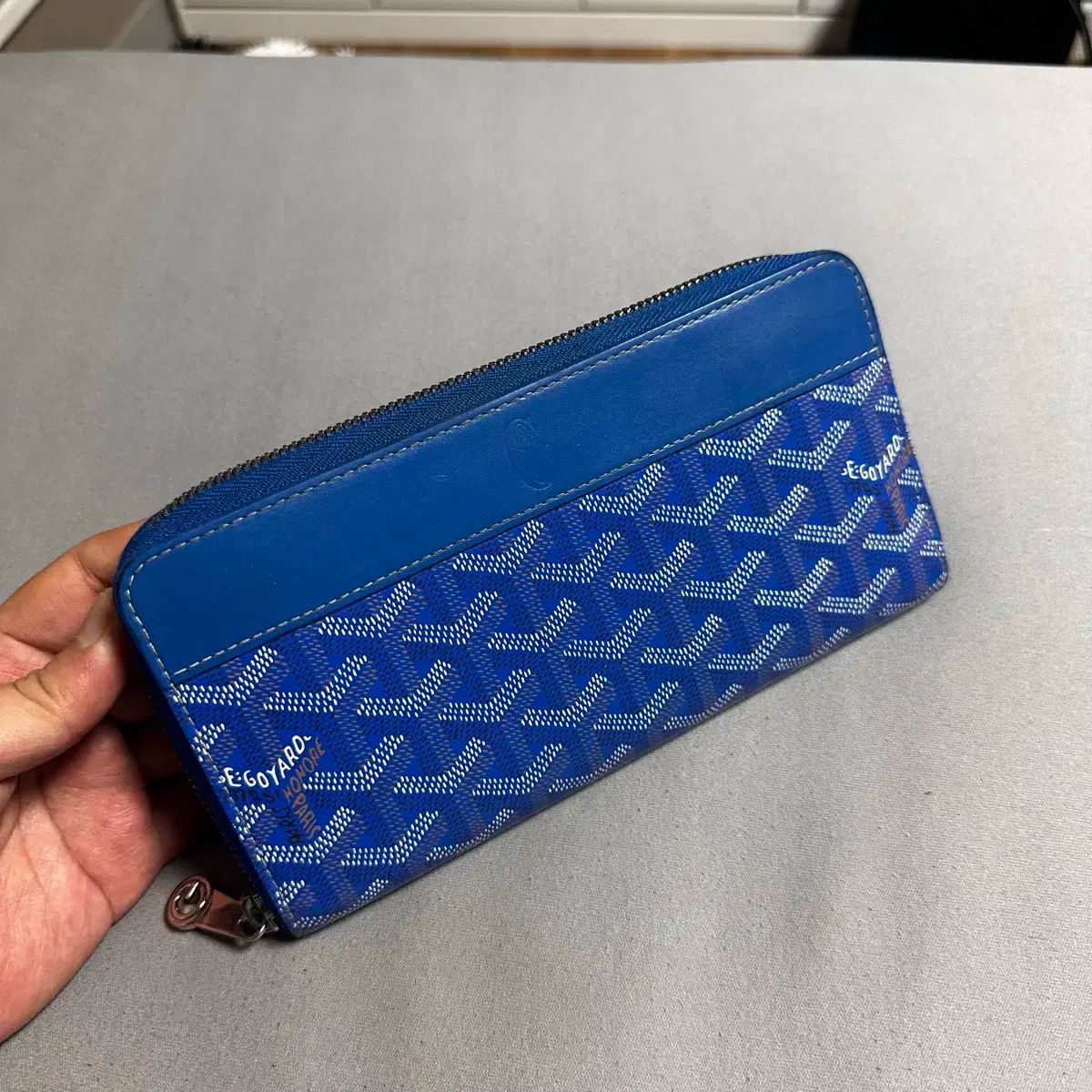 GOYARD/ゴヤール マティニョンGM ラウンドファスナー 長財布 ブルー