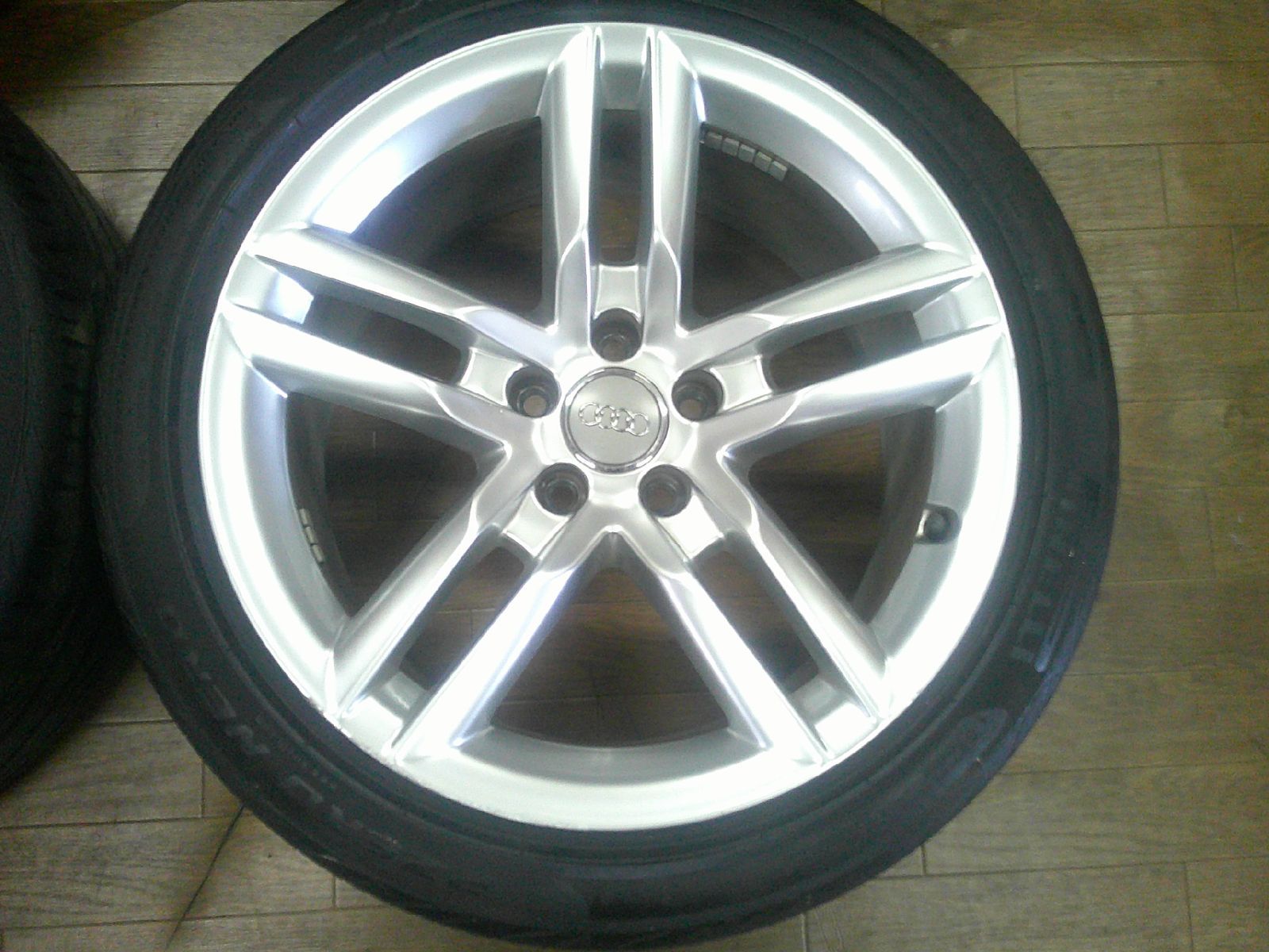 希少】バリ溝 AUDI アウディ A5 S-LINE 純正 18インチ 8.5J+29 希少】バリ溝 AUDI アウディ A5 S-LINE 純正 18インチ 8.5J+29