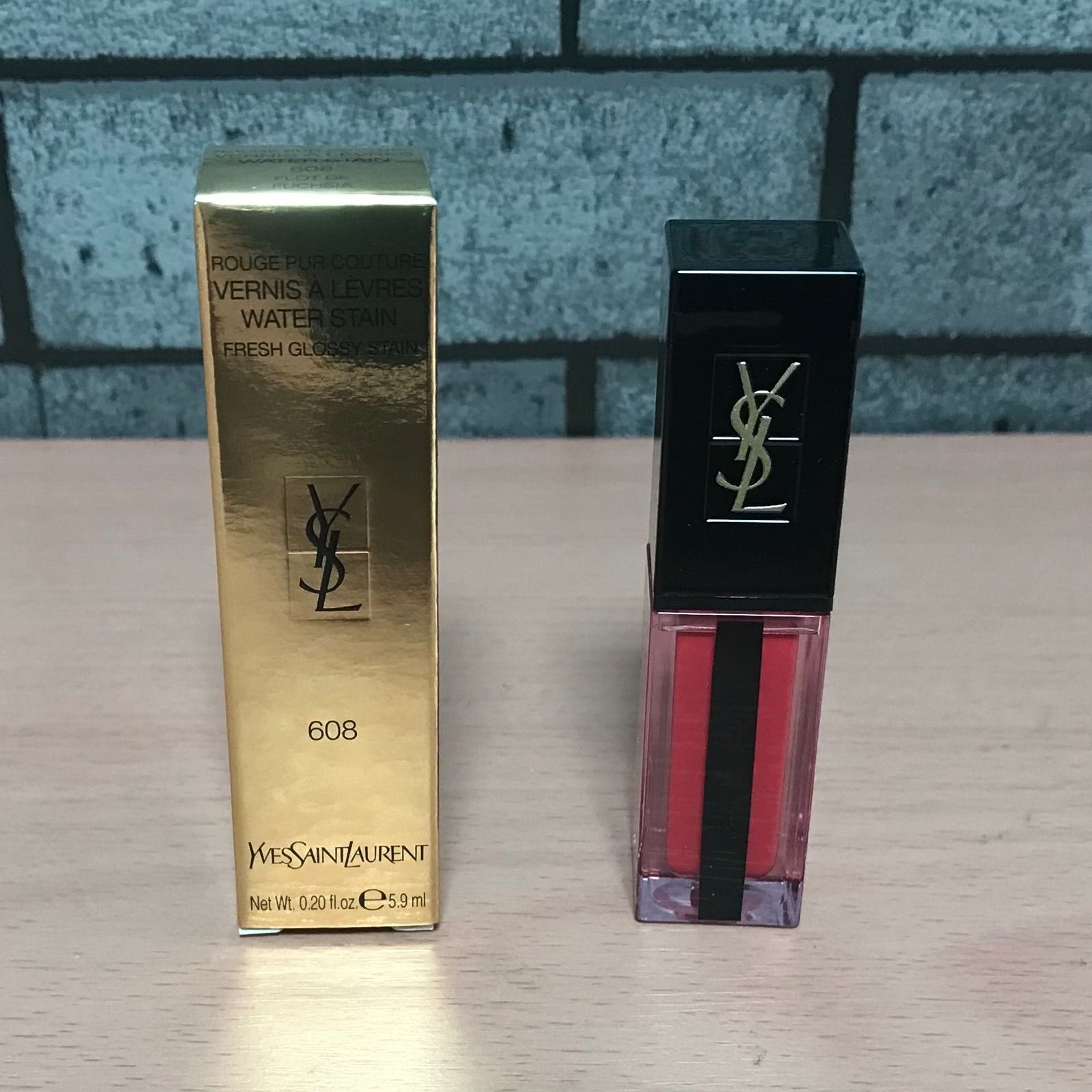 YSL ルージュ ピュールクチュール ヴェルニ ウォーターステイン NO.608