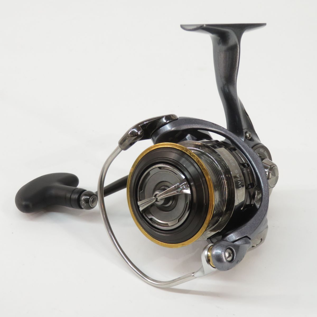 DAIWA ダイワ 15 LUVIAS ルビアス 2508 PE-H スピニングリール 本体のみ ※中古 - メルカリ