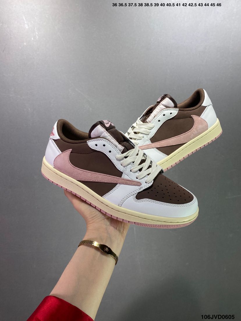 TRAVIS SCOTT AIR JORDAN 1 REVERSE MOCHA