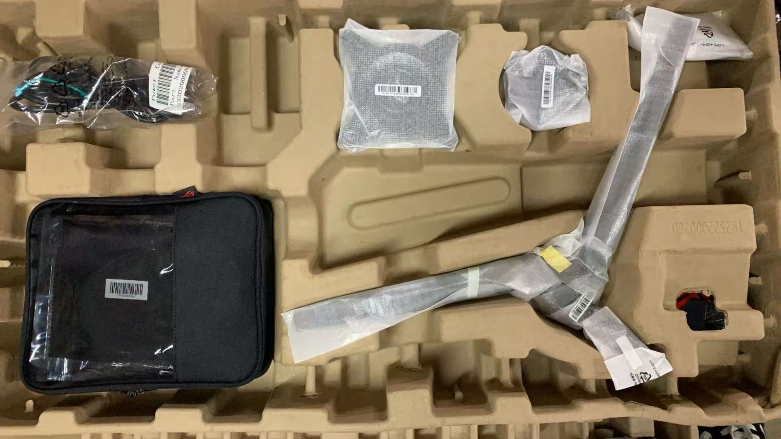 4K ゲーミングモニター