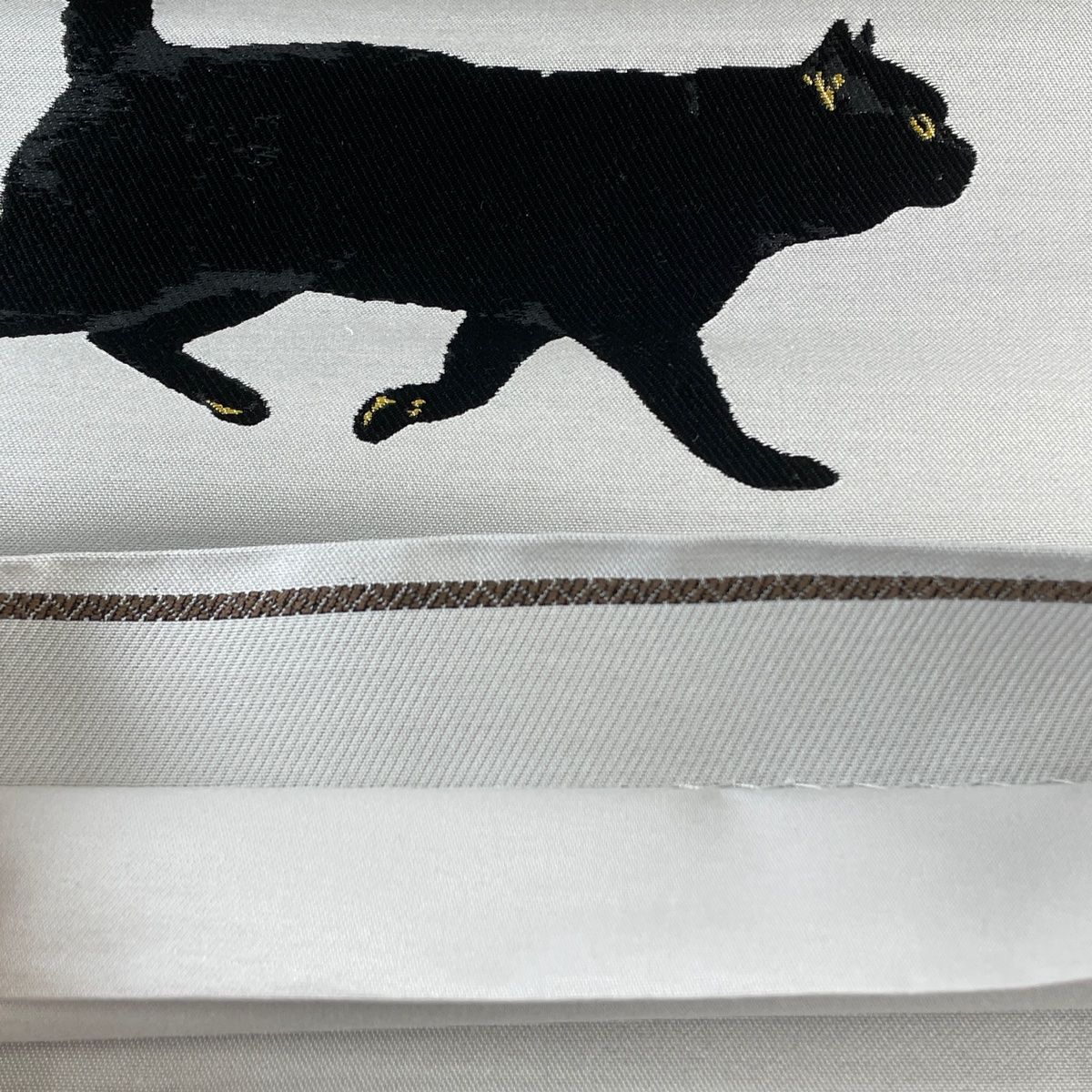 袋帯 逸品 黒猫 蝶 灰色 お太鼓柄 正絹 【中古】 - メルカリ