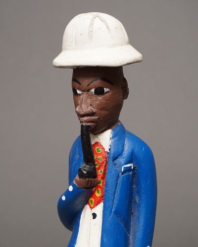 アフリカ　コートジボワール　コロン人形　Lサイズ　No.32　パイプをふかす紳士　木彫り　彫刻　置物　アフリカ雑貨