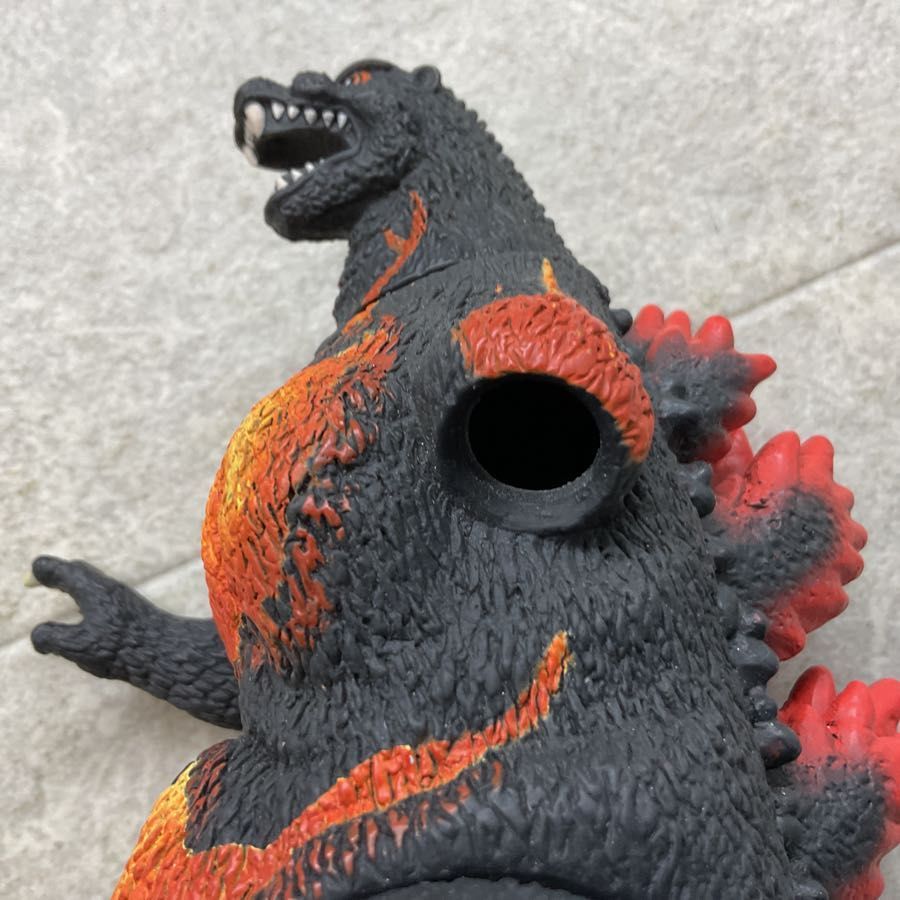 ジャンク BANDAI バンダイ ソフビ GODZILLA ゴジラ バーニングゴジラ 2002 ソフビ フィギュア - メルカリ