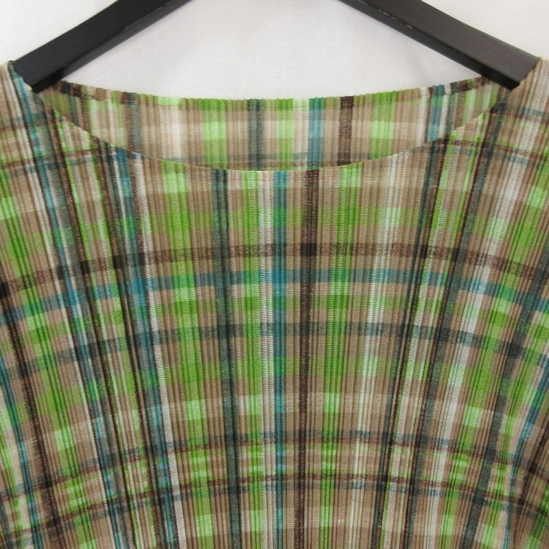 PLEATS