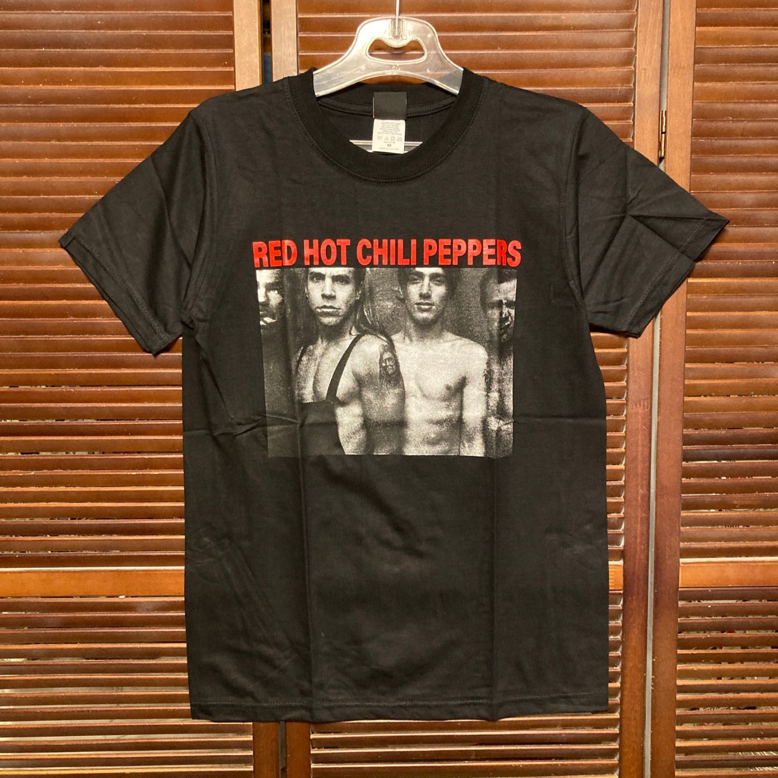 レッドホットチリペッパーズ　レッチリ　RED HOT CHILI PEPPERS 黒 Tシャツ tee ティーシャツ バンド ロック ツアー　ライブ　デザイン 両面 プリント 派手 奇抜 古着 ビンテージ vintage パンク メタル