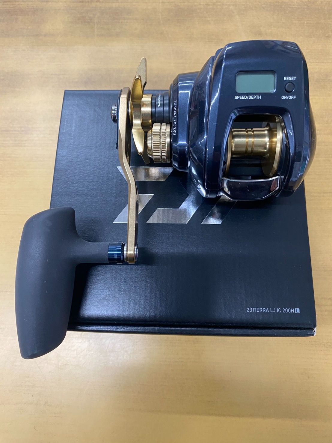 TIERRA LJ IC 200L 電動リール 左ハンドル TIERRA LJ IC 200L 電動リール 左ハンドル TIERRA LJ IC 200L 電動