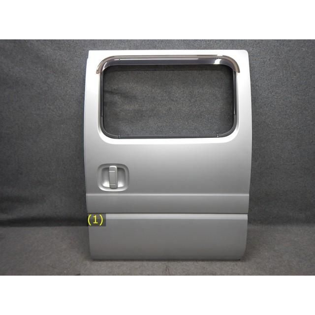スズキ エブリィ DA62W 左スライドドア 左リアドア 集中ドアロック付車 68700-79AP0 シルバー Z2S 101963
