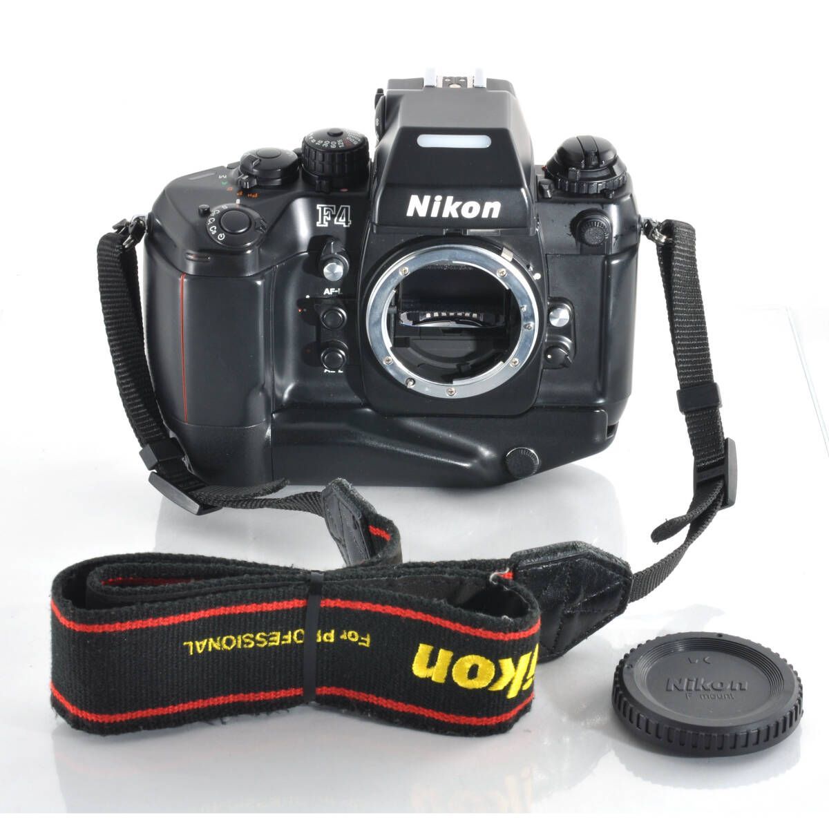 ニコン 僅かに液漏れありも視認性問題なし分 き価格 Nikon F 4 S フィルム一眼レフカメラ ボディのみ 動作良好 J 513 a