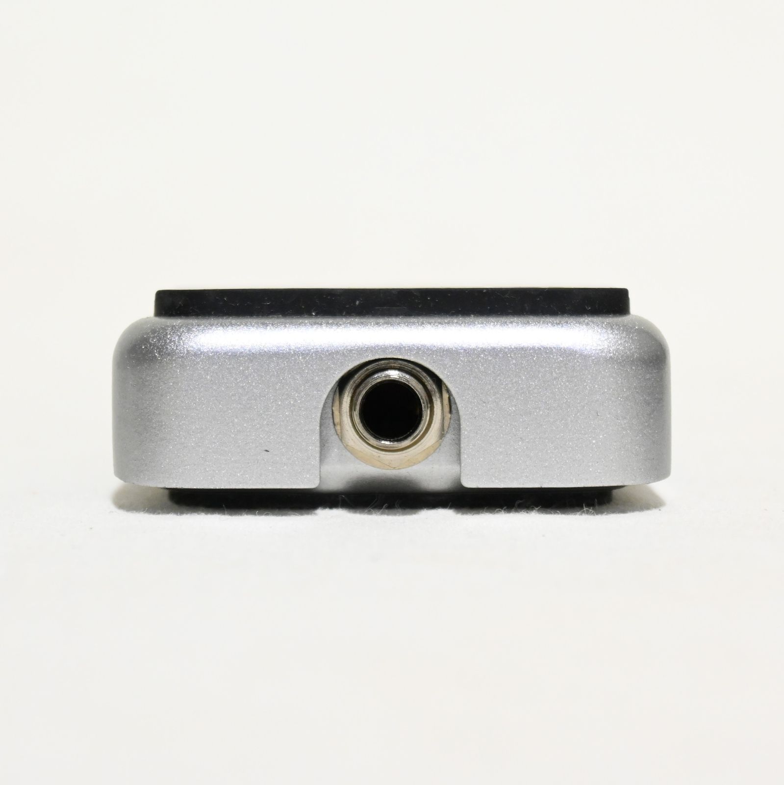ZOOM R8 マルチトラックレコーダー　フットスィッチFS01 ○ ZOOM R8 マルチトラックレコーダー＋ FS 01フットスイッチ