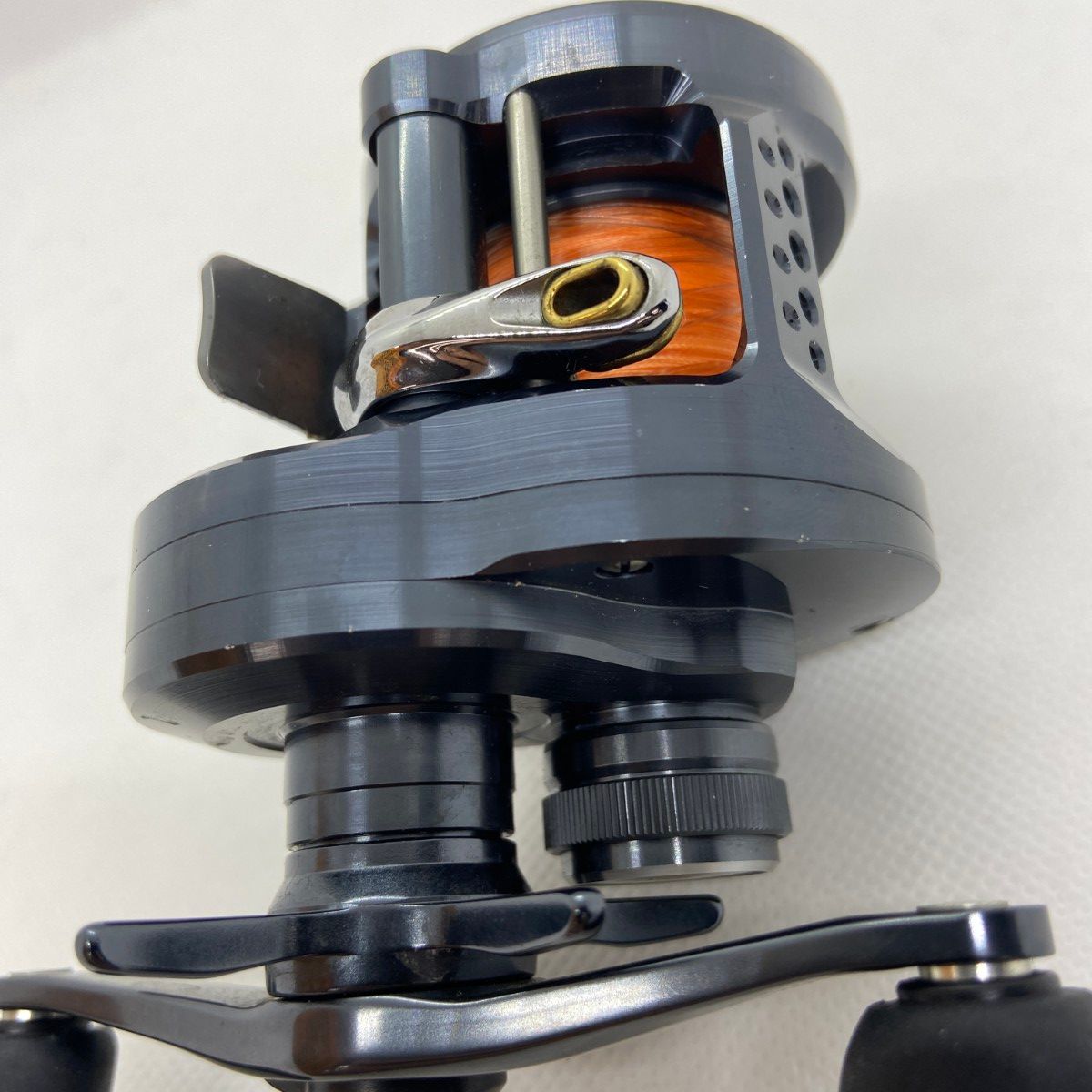 ΨΨSHIMANO シマノ ベイトリール 24カルカッタコンクエスト