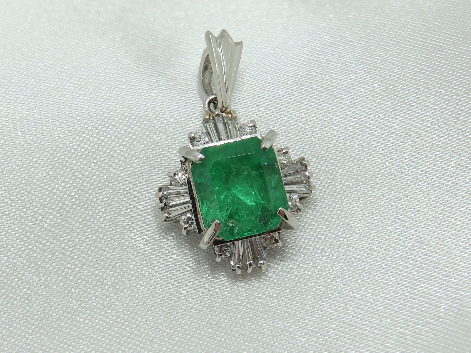 トップのみ】天然エメラルドのペンダント【E2.07ct】【D0.38ct 