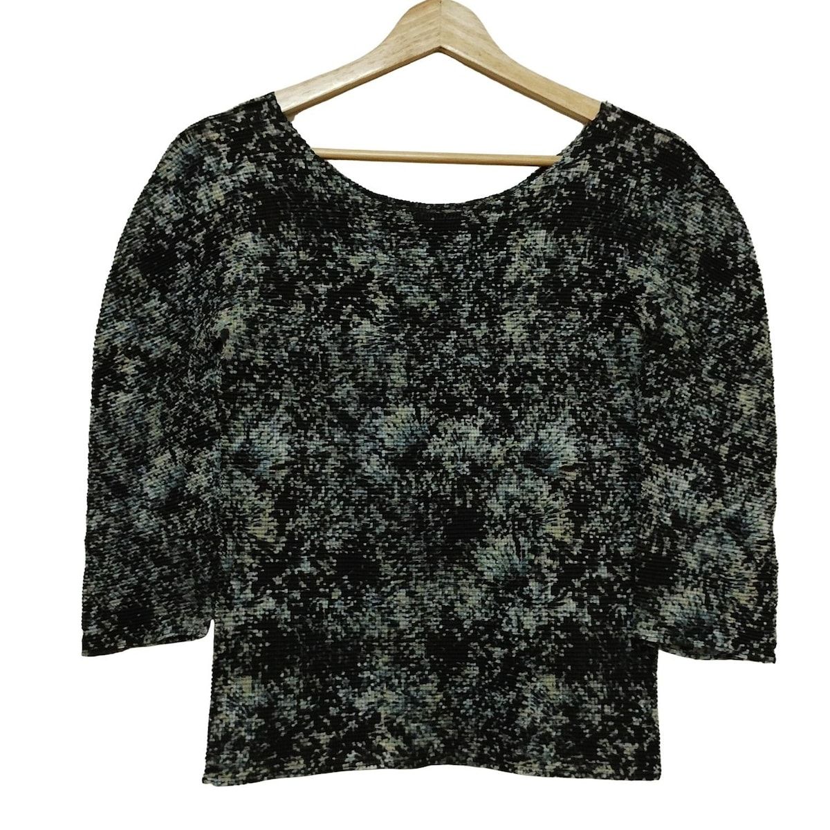 me ISSEY MIYAKE ミー|イッセイミヤケ 七分袖カットソー レディース - 黒×グレー×マルチ クルーネック