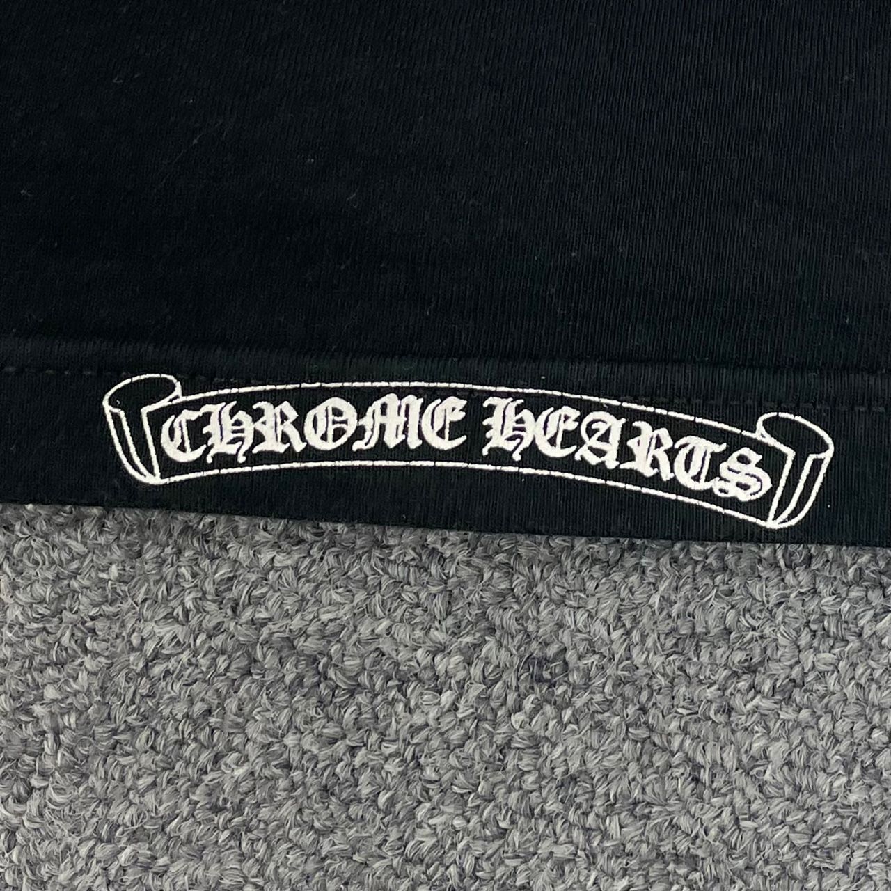 マリブ限定 希少 CHROME HEARTS ネック プリント ホースシュー 胸 