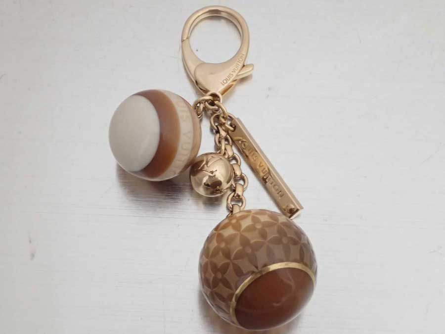 ルイヴィトン ビジューサック ミニラン クロワゼット チャーム ピンク かわいい 中古】 ルイ・ヴィトン LOUIS VUITTON ビジューサック ミニラン