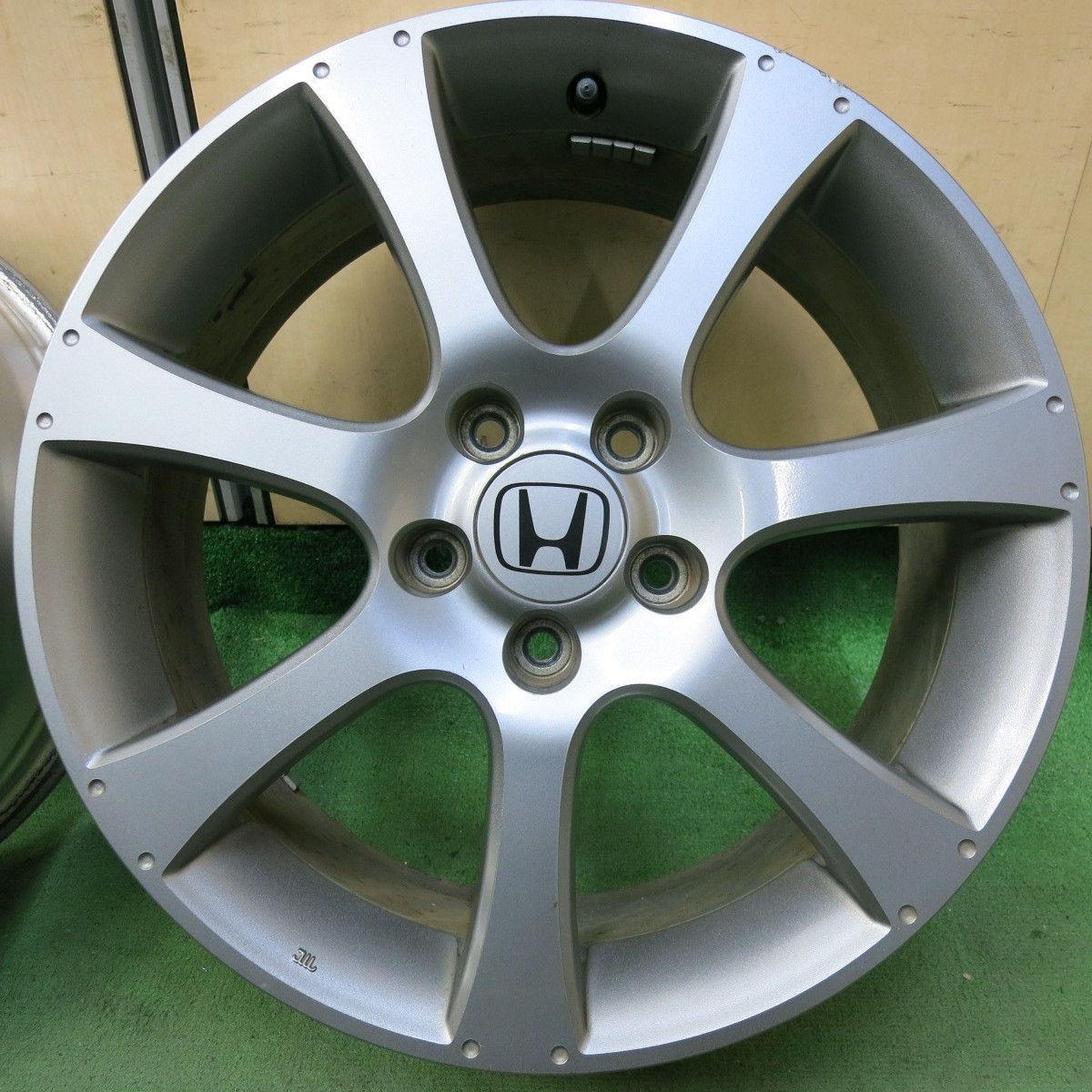 格安ホンダ純正　18インチアルミホイール　５穴　７J　114，3 オフセット 55 適合車種　オデッセイ、アリシオン、他 送料無料] 4本価格☆ホンダ RB1 オデッセイ アブソルート 純正