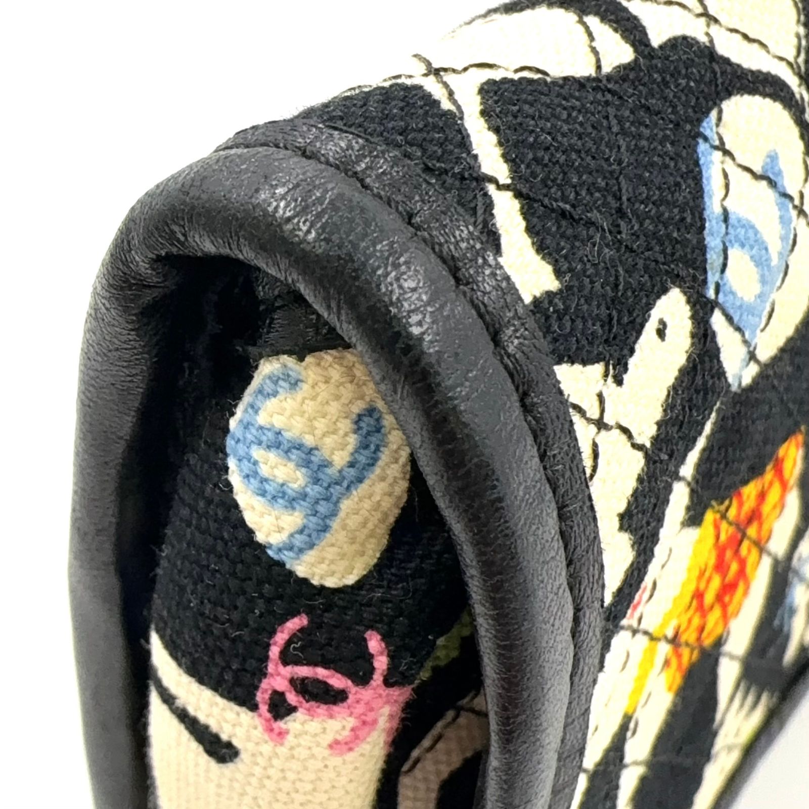 レザー×キャンバス ブラック×マルチ