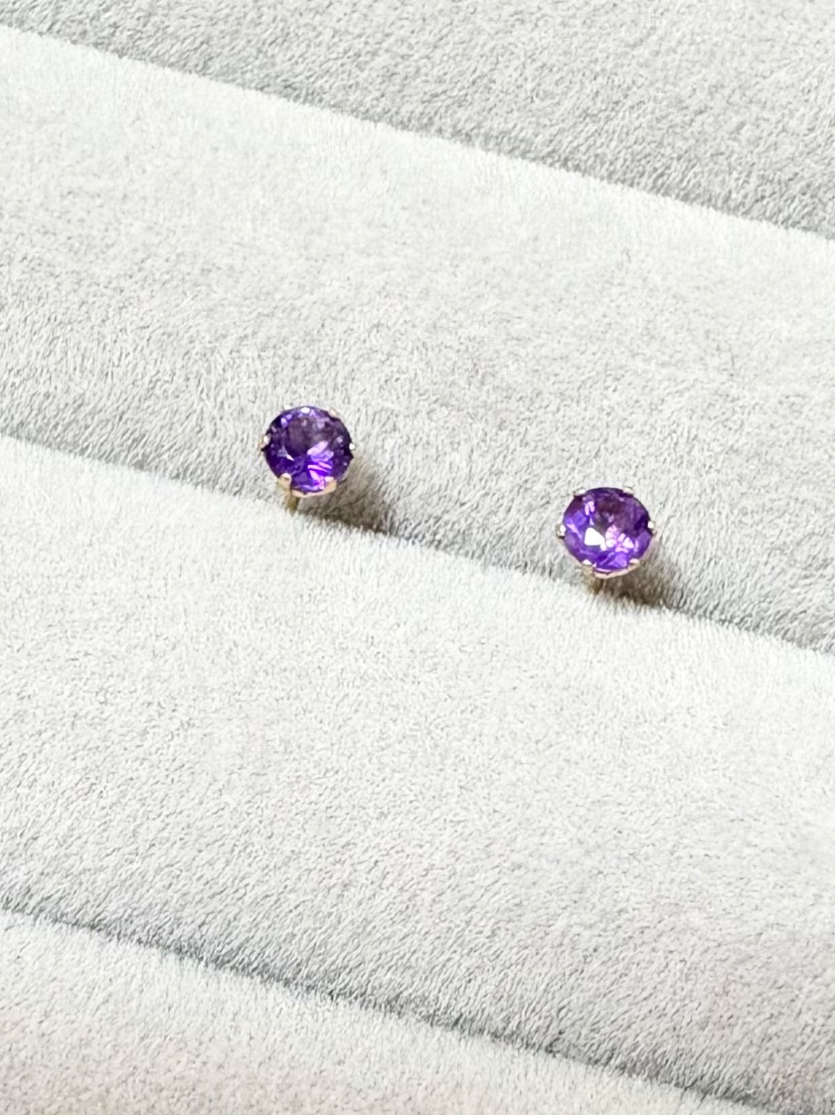 464 14 kgf宝石〜美しい大粒ブルートパーズ一粒ピアス 464 14 kgf宝石〜美しい大粒ブルートパーズ一粒ピアス