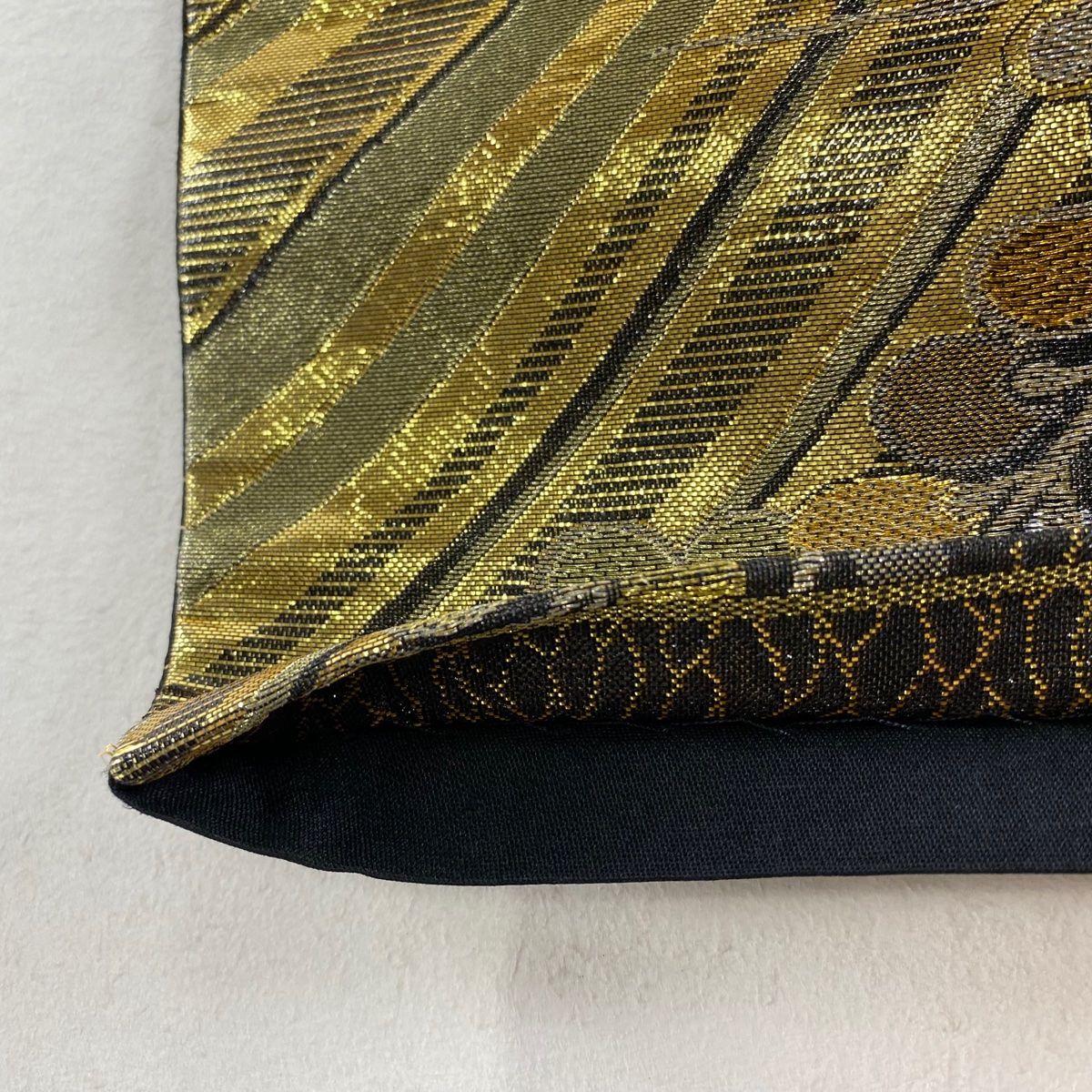 袋帯 美品 秀品 草花 箔 黒 六通 正絹 【中古】 - メルカリ