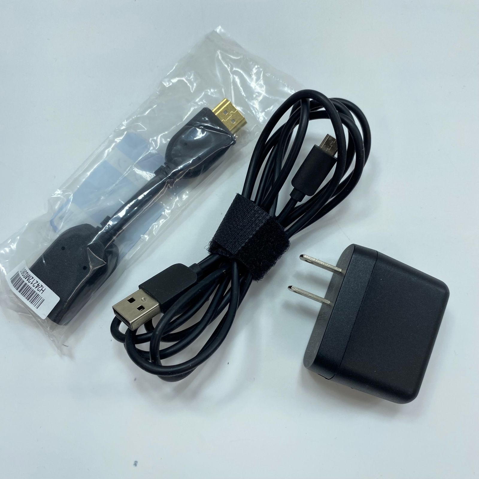 Google chromecast クロームキャスト 第一世代 - メルカリ