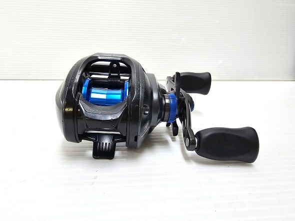 品】 シマノ SHIMANO ベイトリール 20 SLX DC 70 右ハンドル 〇YR