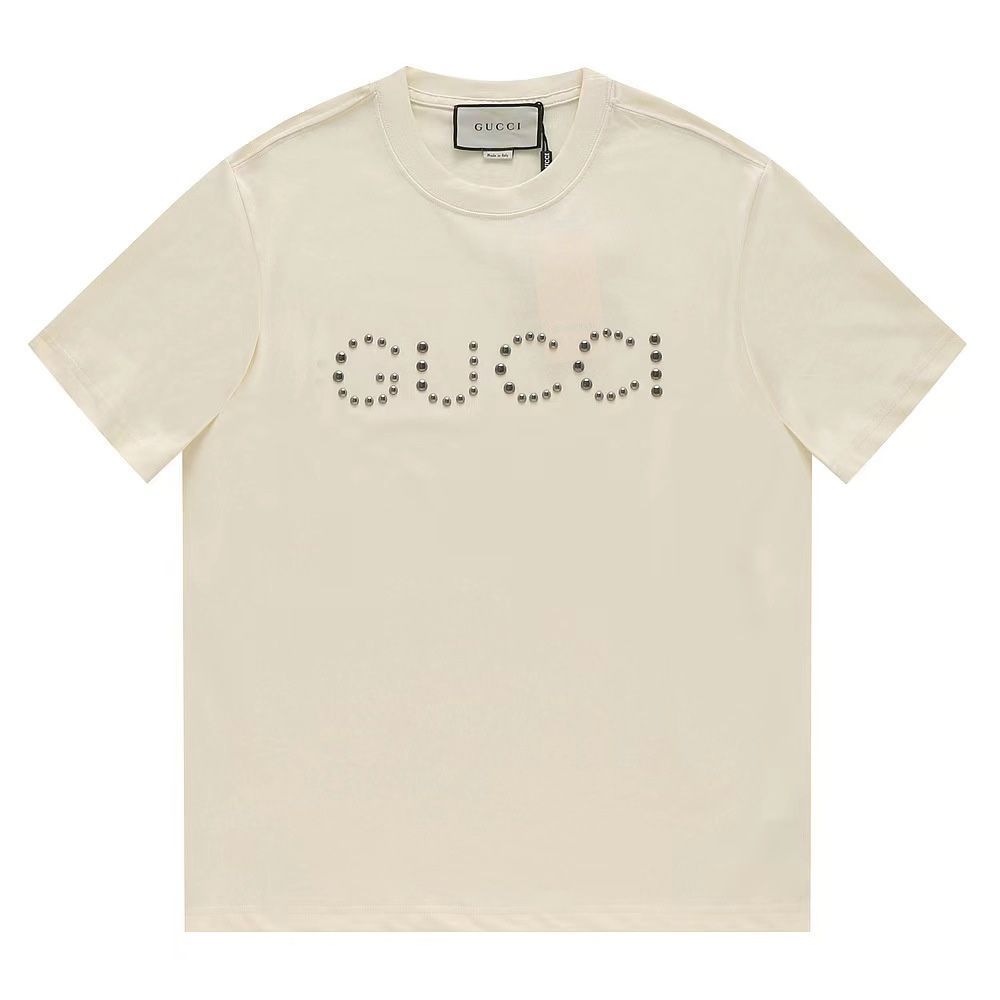 今日 GUCCI リベットロゴ クルーネック T シャツ