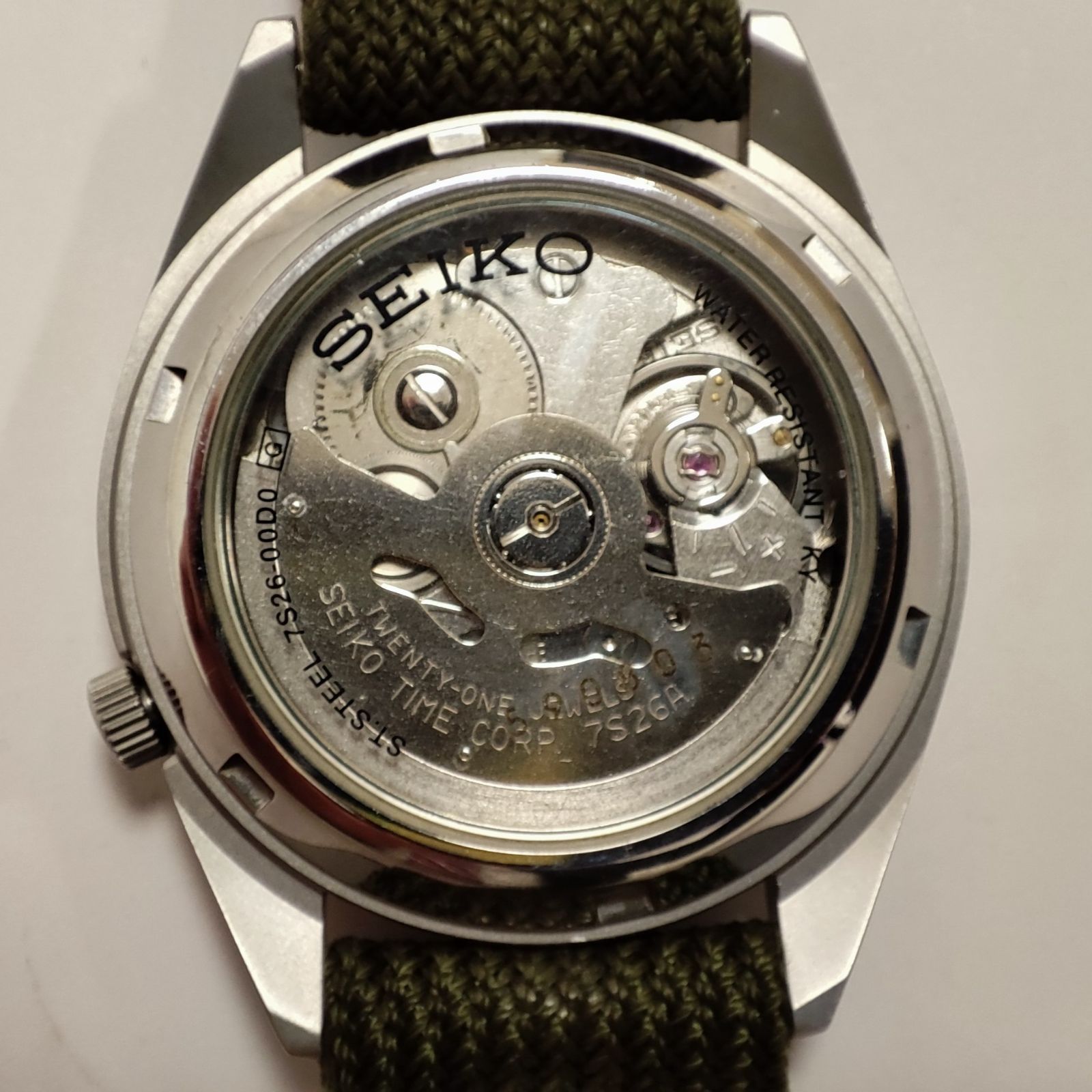 SEIKO セイコー 7S26-00D0 グリーン文字盤×シルバーケース デイデイト 