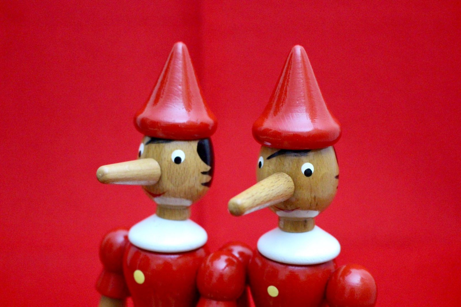 イタリア雑貨・ピエロコレクション【木製 ピノキオ 2体セット】