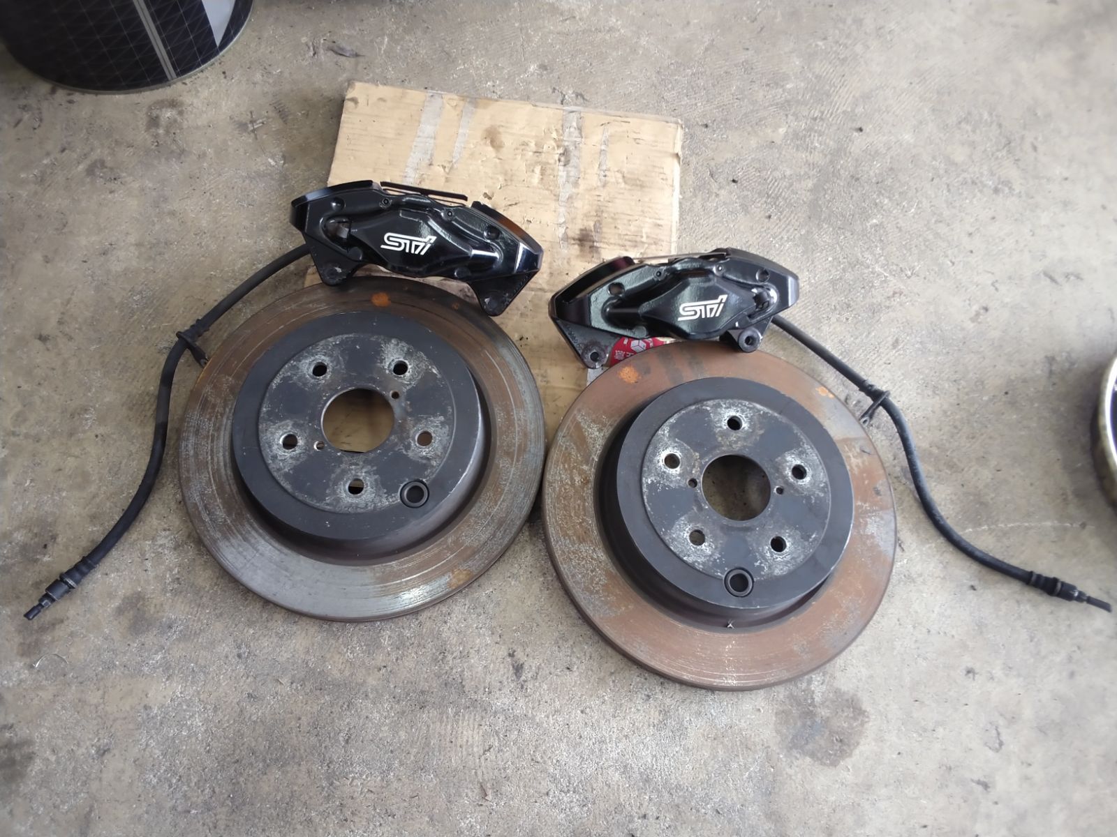 GRB インプレッサ 純正STI ブレンボ リアブレーキ キャリパー