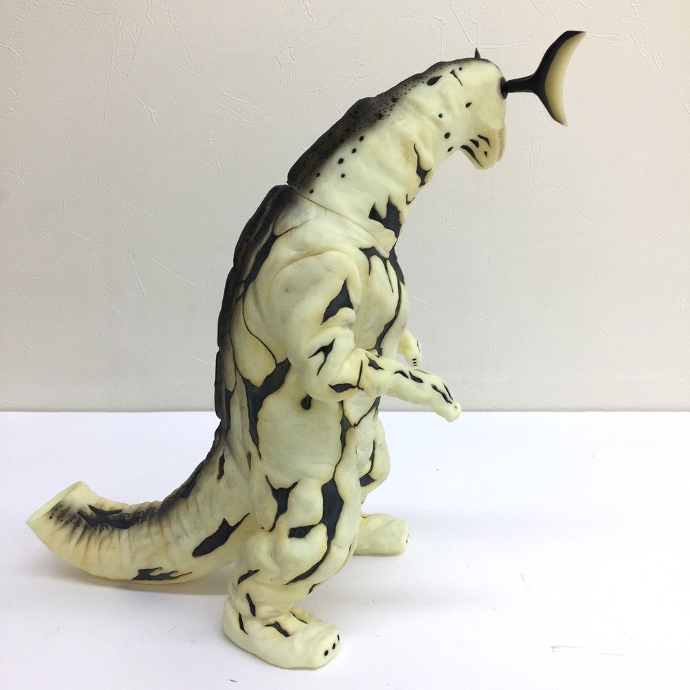 【中古品】エレキング　ブラックver. CCP1/6 特撮シリーズEX CCP1/6特撮シリーズ EX エレキングブラックVer.入荷しました
