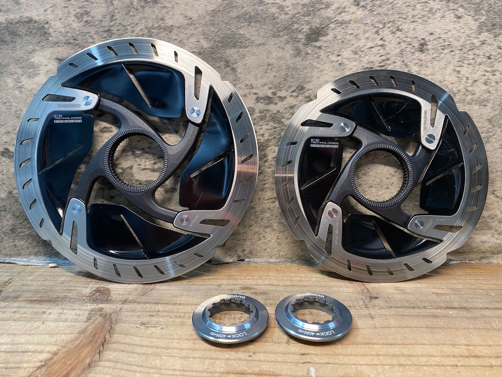 シマノ デュラエース ディスクブレーキローター 160mm×2 SM-RT900 新品