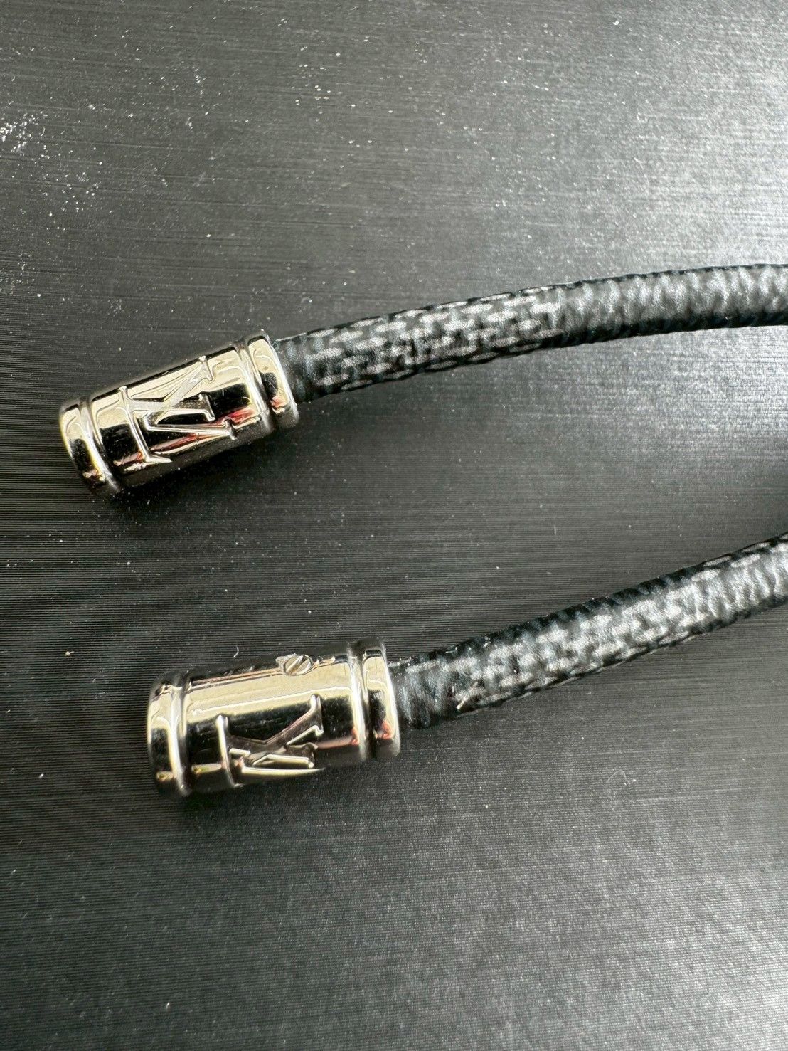  Louis Vuitton ヴィトン ダミエ グラフィット レザーロープ キーホルダー M 67224 キーホルダー キーリング 小物