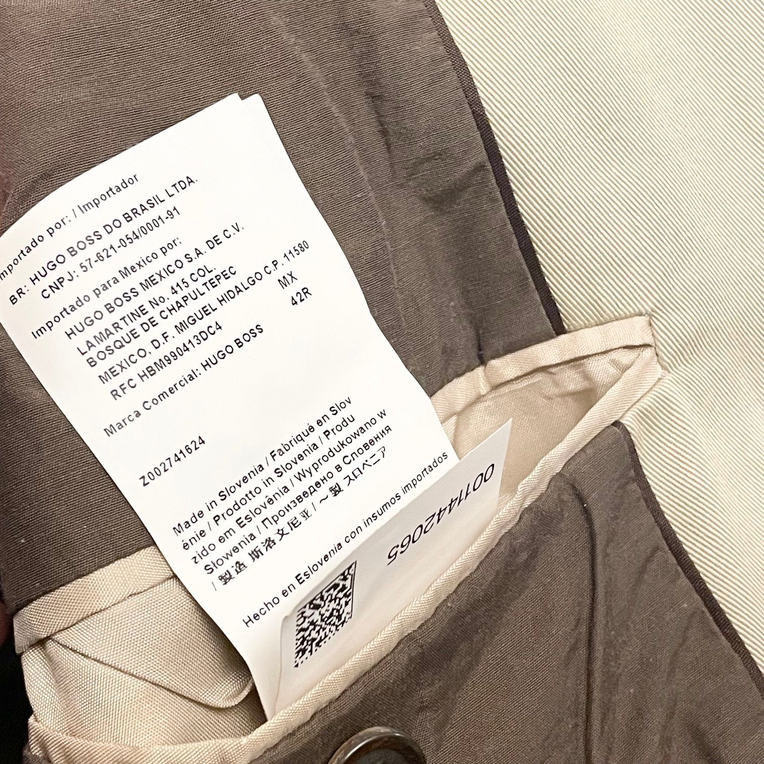 MADE IN SLOVENIA製 HUGO BOSS スタンドカラーコットンテーラード 