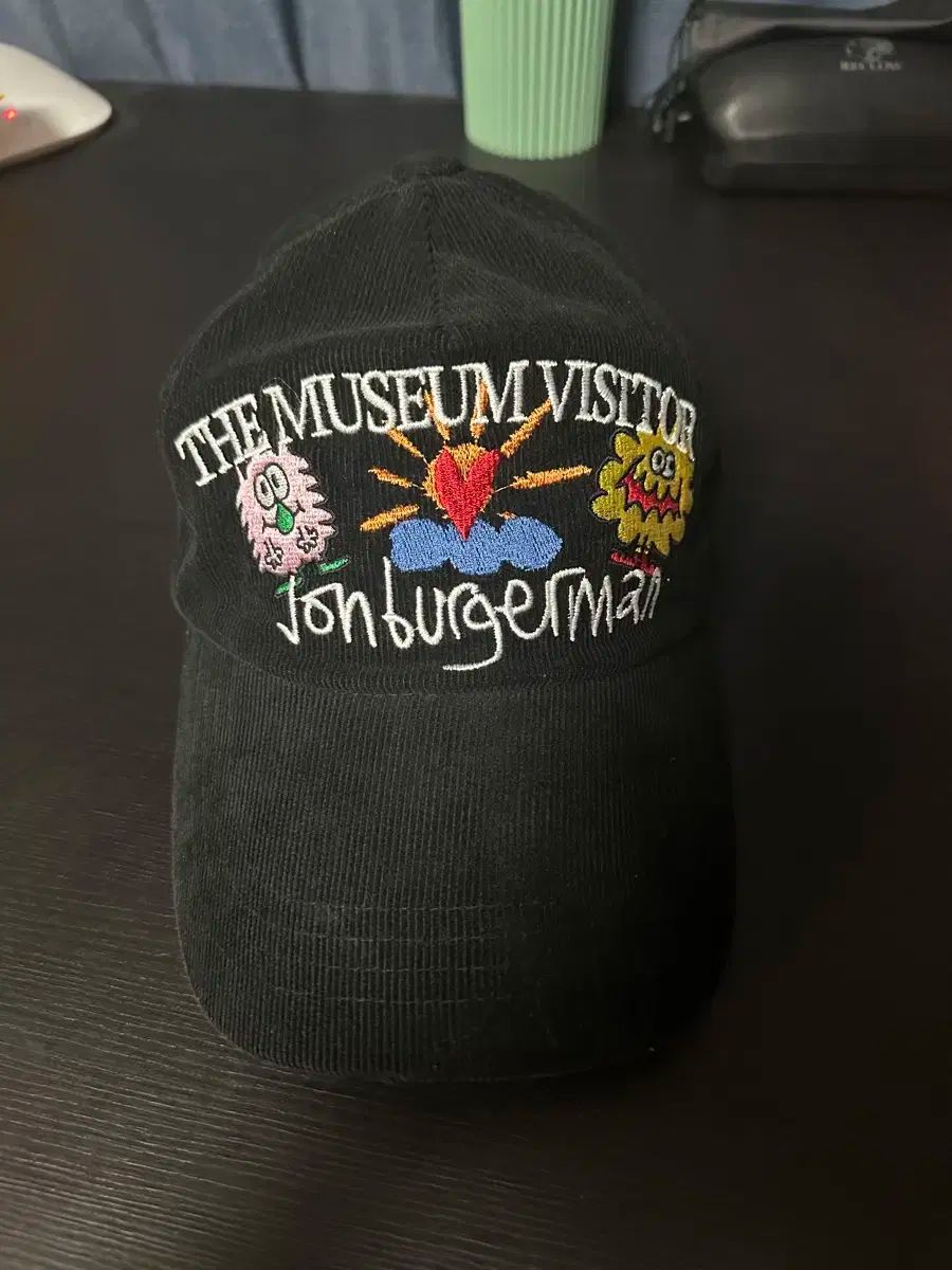 【雷市場（ポンジャン）商品韓国直送】THE MUSEUM VISITOR（ザ・ミュージアムビジター） jon burgerman ボールキャップ