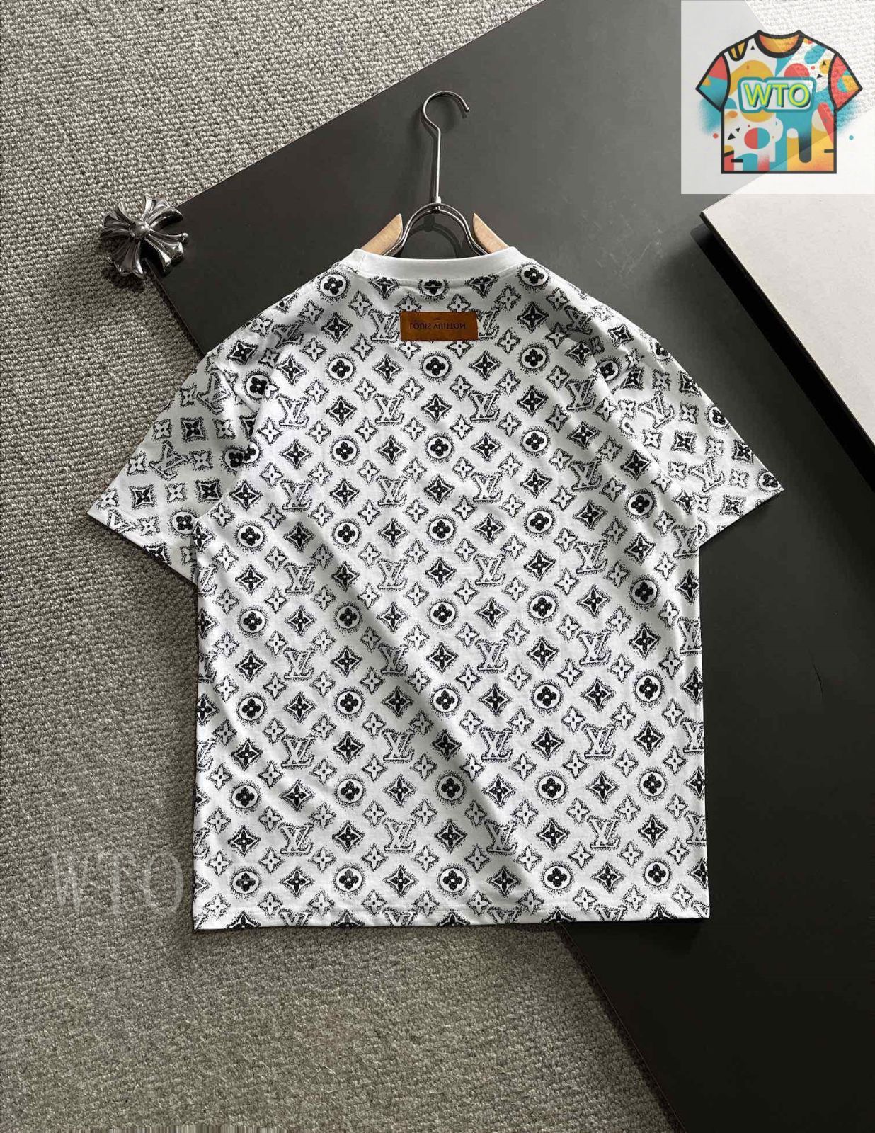 今日特価】Louis Vuitton 2025SS ホワイト T シャツ（ユニ