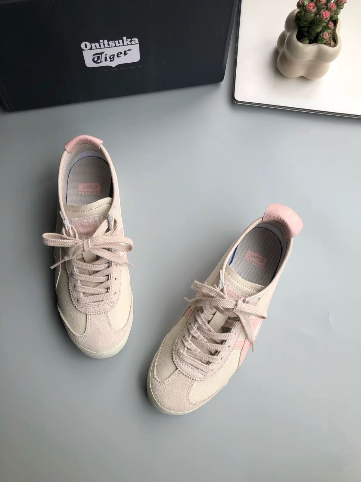 新品未使用 Onitsuka Tiger（オニツカタイガー）MEXICO 66