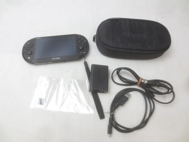 ゲーム PS Vita 本体 PCH-2000 ブラック 動作品 8GB メモリースティック 充電器 カバー付き
