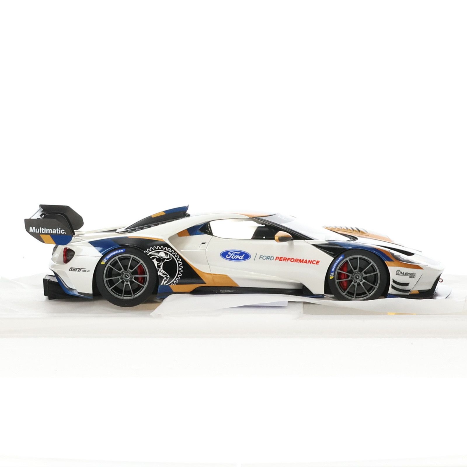 TOP SPEEDシリーズ 1/18 フォード GT Mk II ペブルビーチ・コンクールデレガンス 2019 完成品 ミニカー(TS0268) TSM(トゥルースケールミニチュアズ) TOP SPEEDシリーズ 1/18 フォード GT Mk II ペブルビーチ