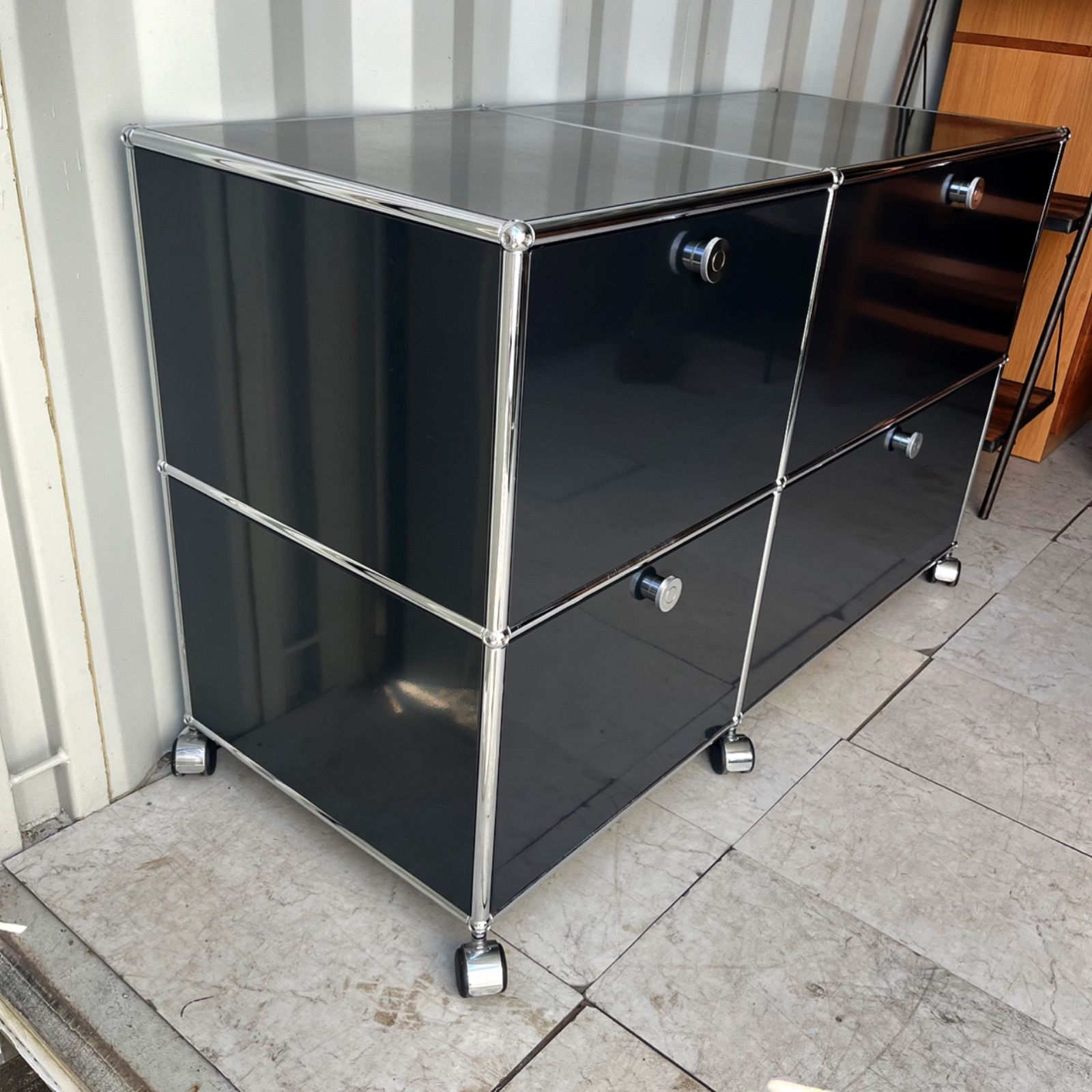 取付無料！USMハラー 1列5段 ブラックキャビネット おしゃれモダンシェルフ✨ 取付無料！USMハラー 1列5段 ブラックキャビネット おしゃれ