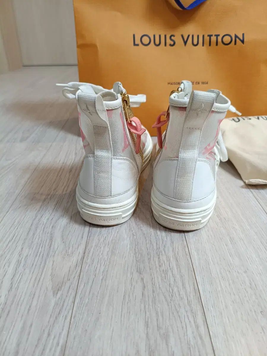 ルイヴィトン ステラー