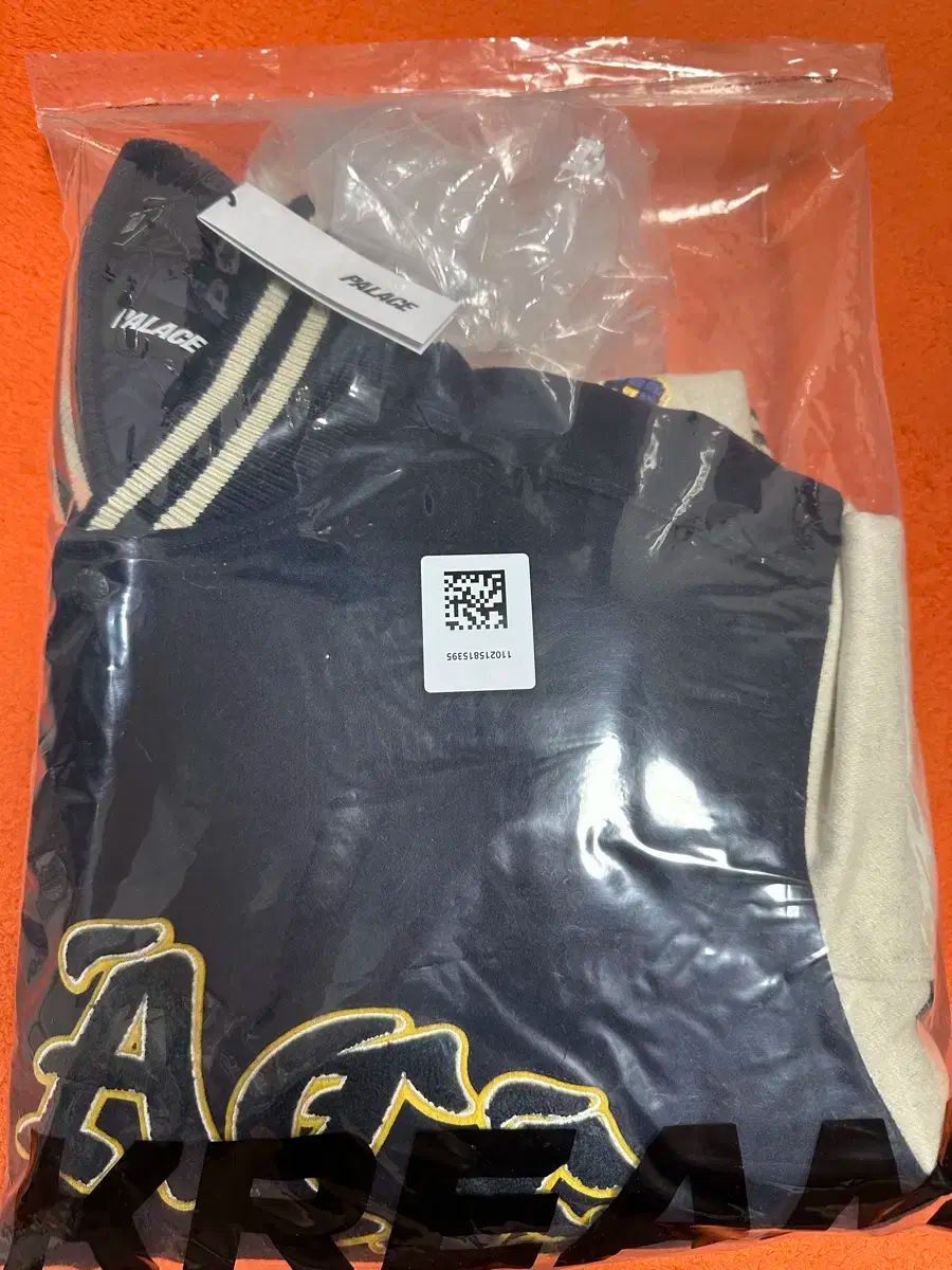 L PALACE パレス SAINT LUIS セントルイス バーシティ ジャケット