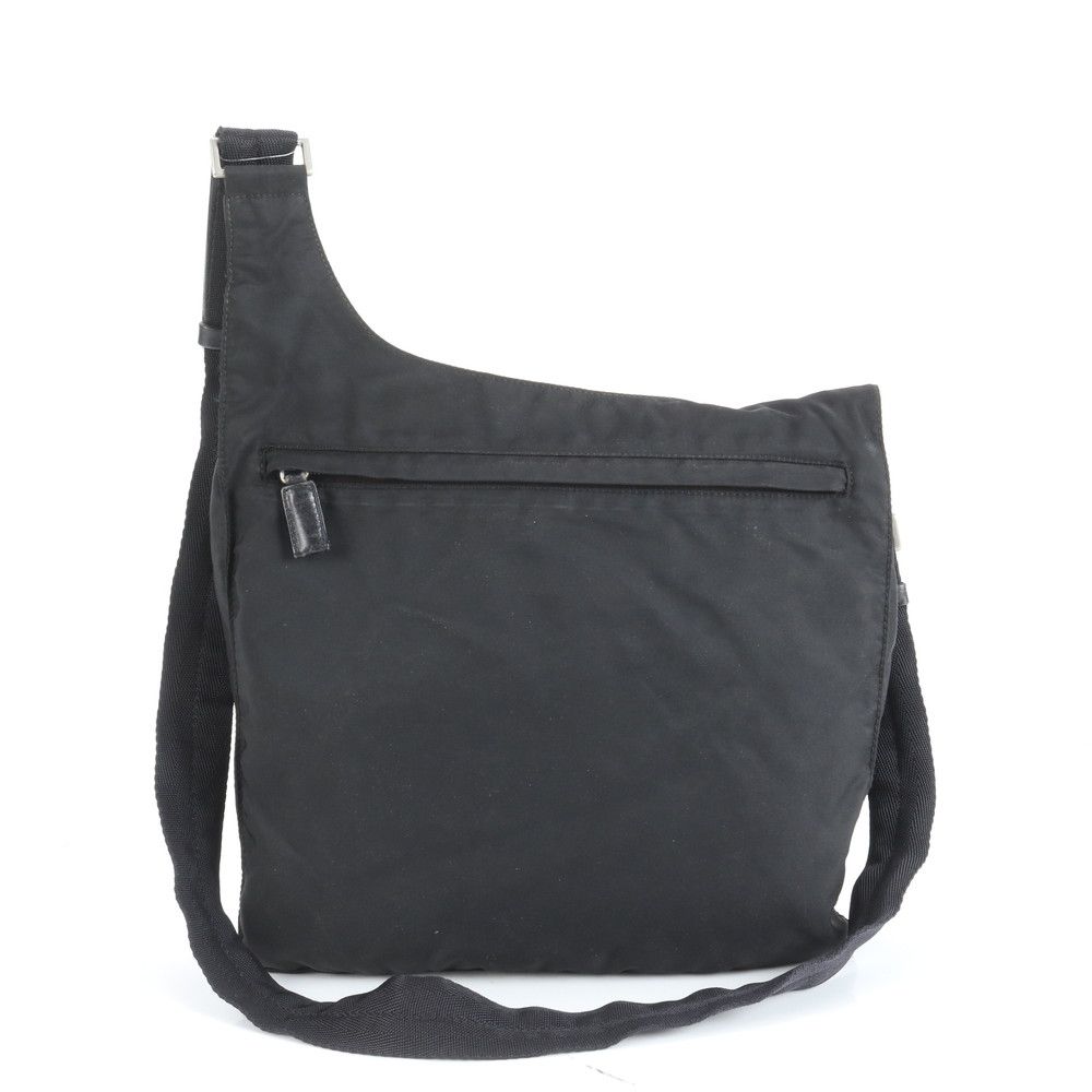 BALLY バリー ショルダーバッグ レザー ブラック×シルバー金具 【中古